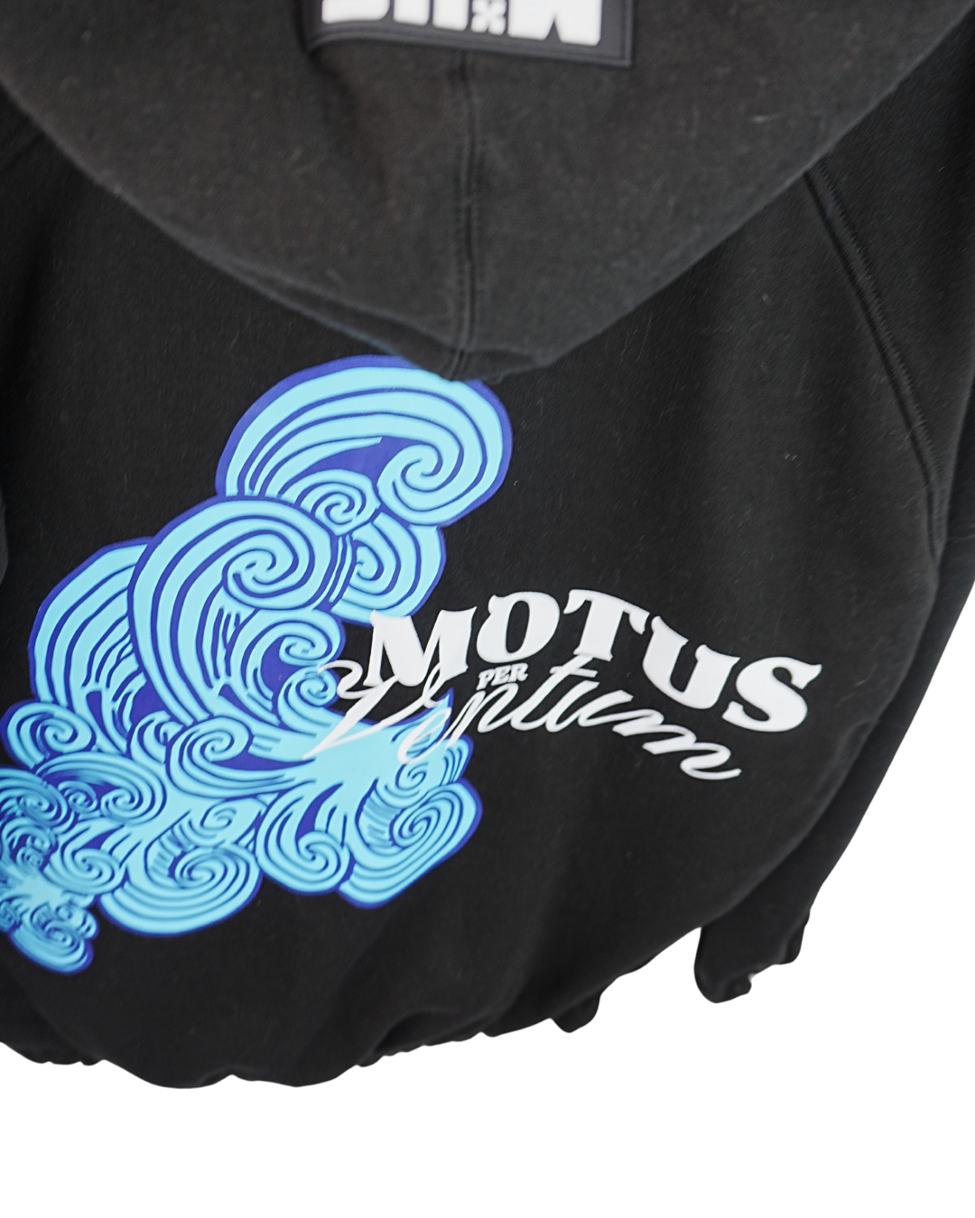 HOODIE MOTUS PER VENTUM - NEGRO