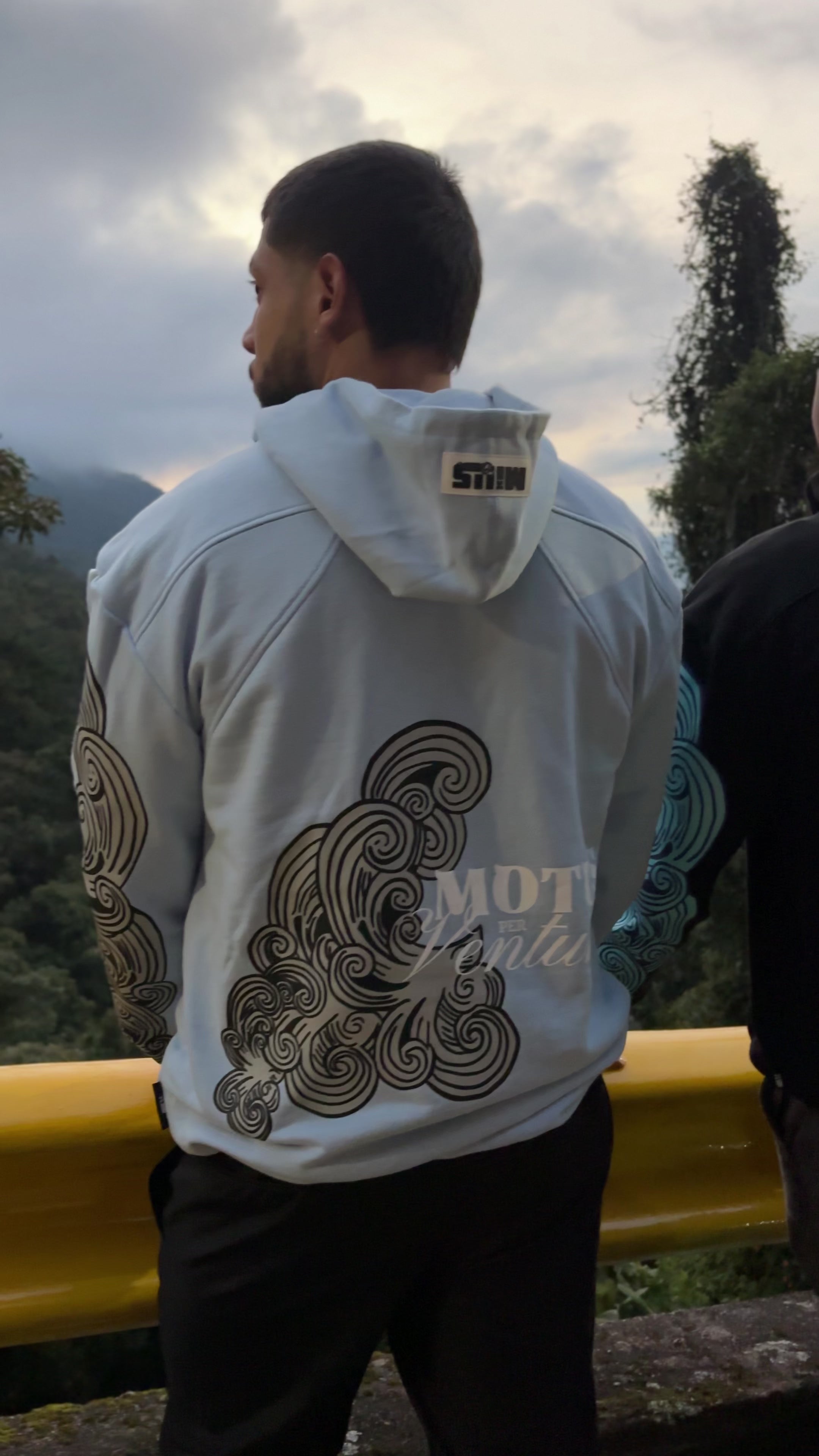 HOODIE MOTUS PER VENTUM - NEGRO